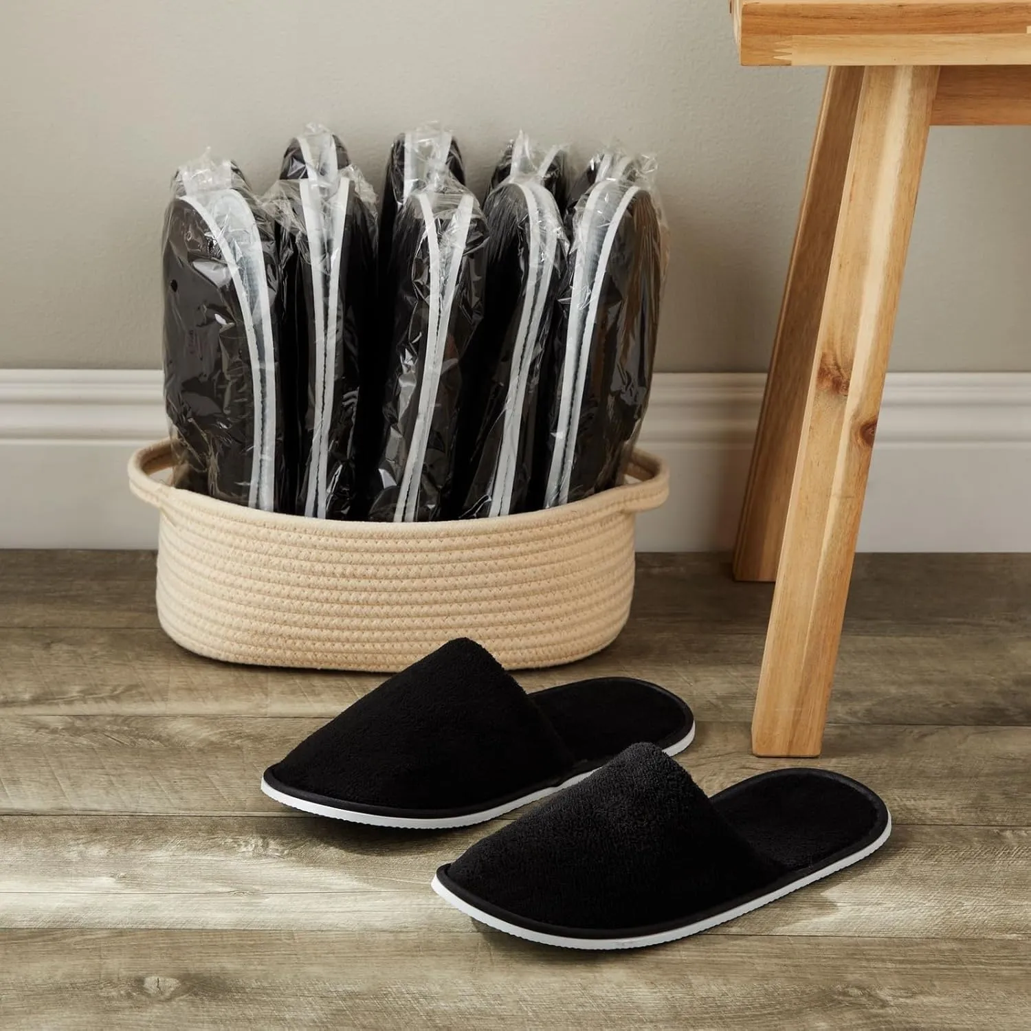 Juvale 12 Pairs Disposable Slippers for Guests, Bulk Pack for Hotel, Spa, Shoeless Home, (US Men Size 11, Women 12)