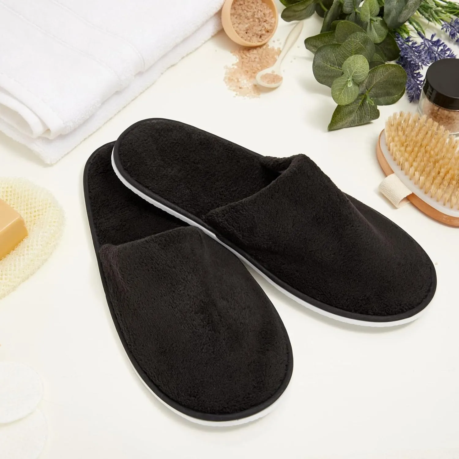 Juvale 12 Pairs Disposable Slippers for Guests, Bulk Pack for Hotel, Spa, Shoeless Home, (US Men Size 11, Women 12)