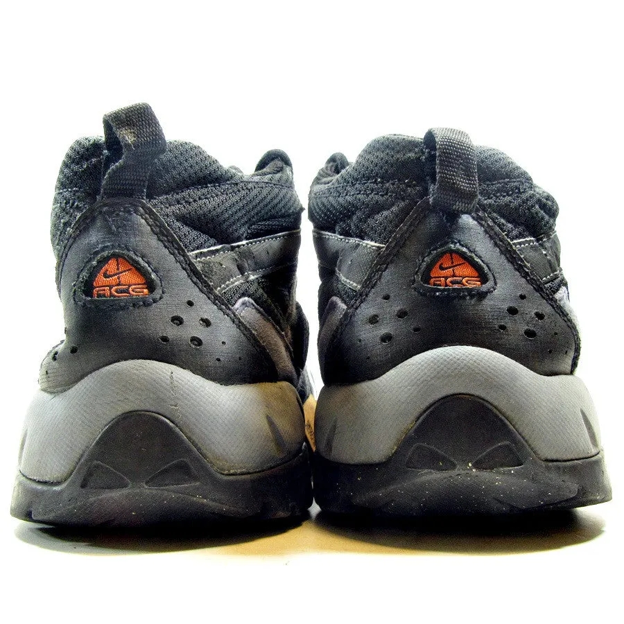 NIKE - Acg