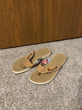 NWOT Sperry Flip Flops  - size Shoes:  7 & 7.5 (Big Kid/Adult)