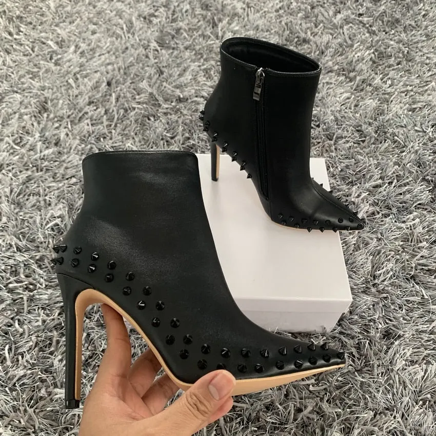 Rivet Spike Boots