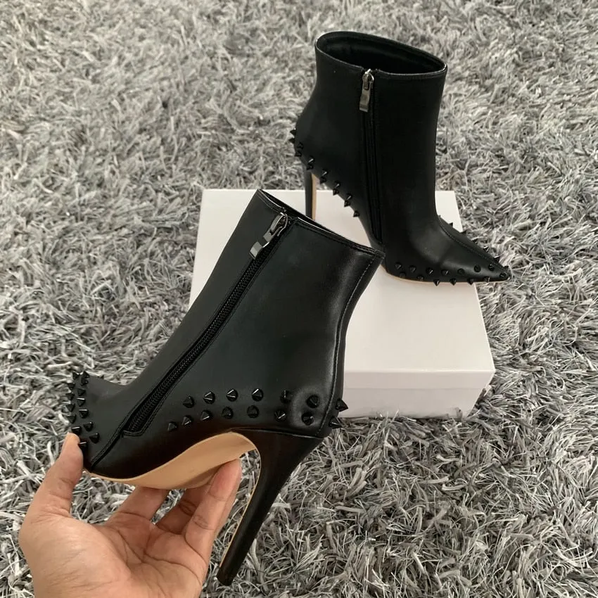 Rivet Spike Boots