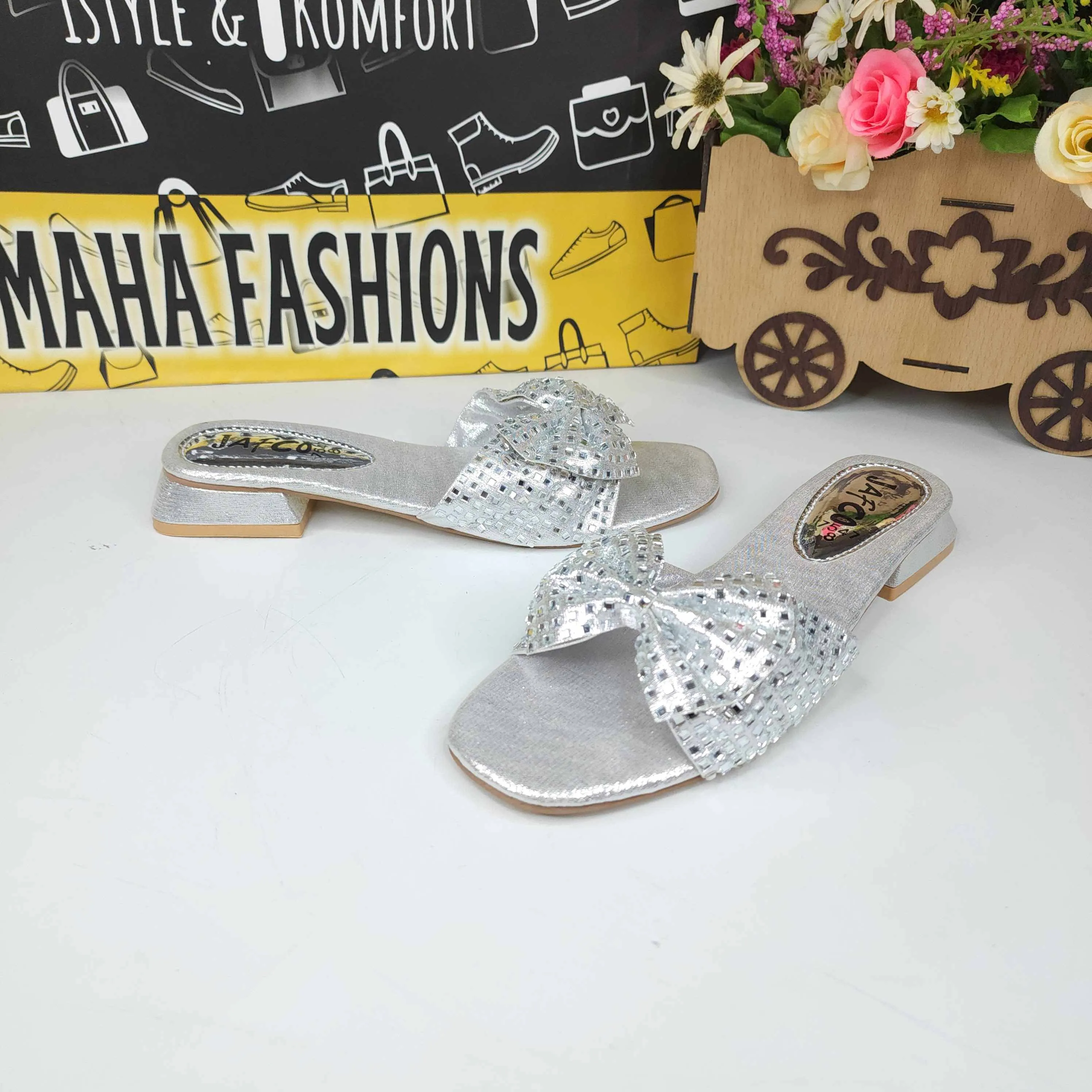 Silver Bow Slippers in Short Heel