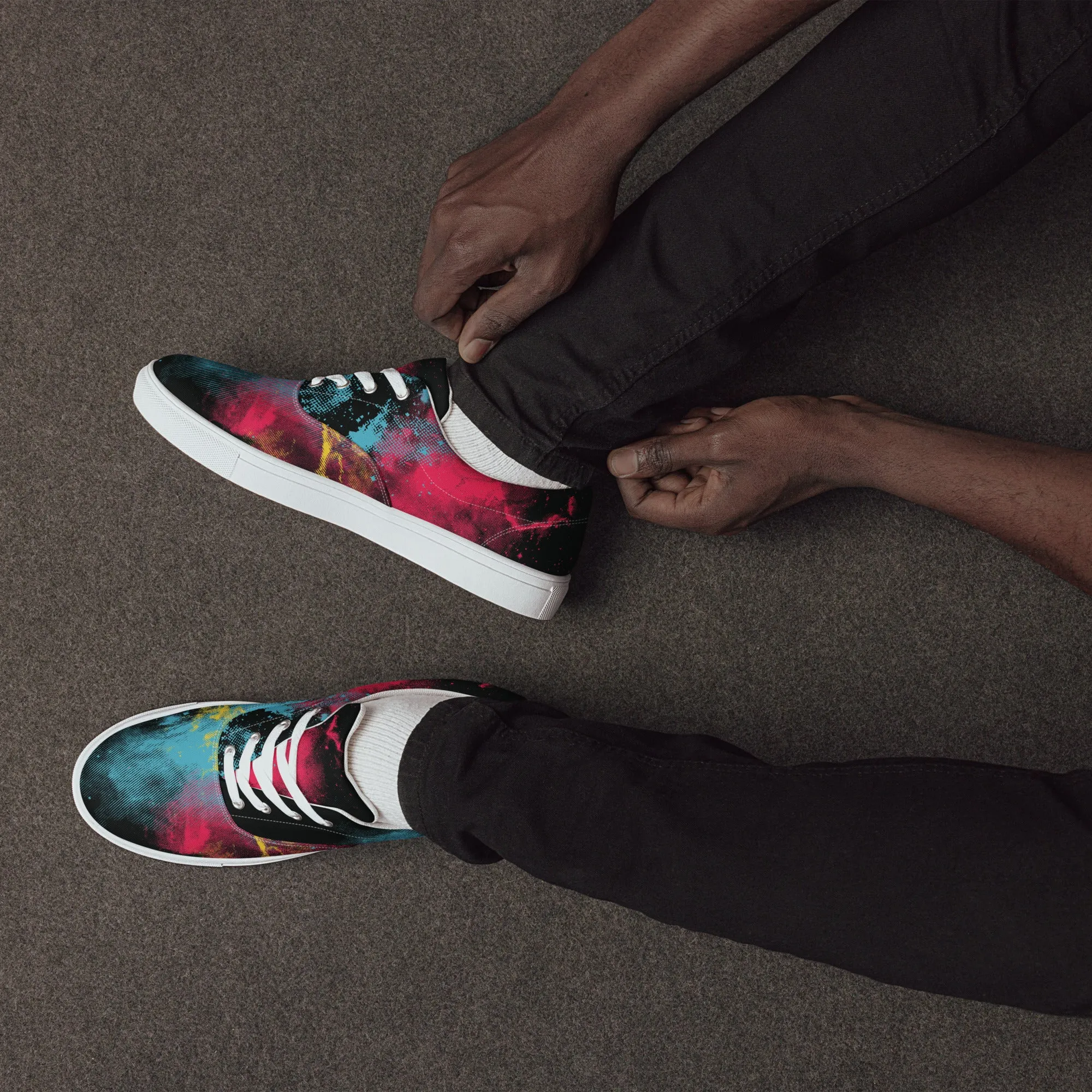 STARBURST Men’s Lace-Up Canvas Shoes