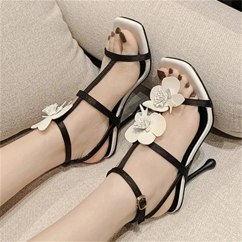 Thin High Heels Square Toe Flower Narrow Band Shoes